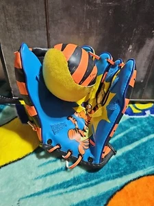 Team Tigger Vintage Disney Store Youth Baseball Glove And Ball - Picture 1 of 11