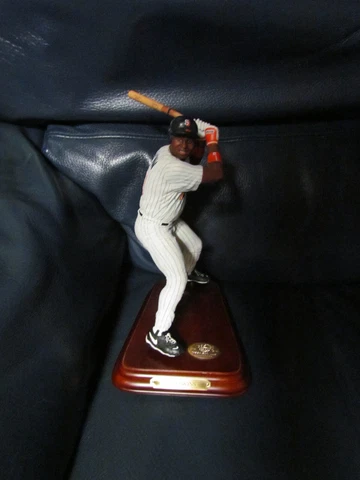 TONY GWYNN DANBURY MINT LIMITED ED FIGURINE Cover