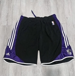 ADIDAS NBA SACRAMENTO KINGS SHORTS SIZE M BLACK AND PURPLE  - Picture 1 of 5