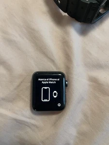 Apple Watch Series 3, 42mm Space Gray - Photo 1 sur 3