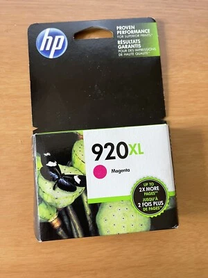New In Box Genuine HP 920XL Magenta Ink Cartridge  Exp. 4/2018 - Image 1 of 2