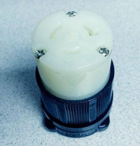 WJ-9236 LOCKING CONNECTOR NEMA L8-20 480V 20A NEW!! QUANTITY!! WOW!! READ!! - Picture 1 of 2