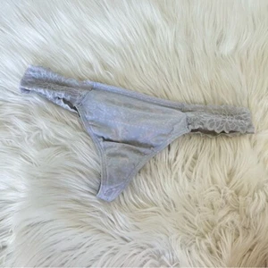 Victoria’s Secret PINK Light Blue and White Argyle Print Lace Thong Panties - Picture 1 of 3