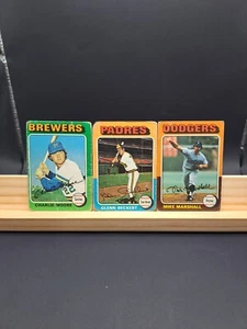 Lot of 3 - 1975 Topps #330, #484 and #636 - Picture 1 of 4
