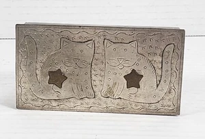 Vintage Cat Design Trinket/Pill Box Silver/Brass - Picture 1 of 5