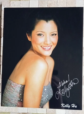 Kelly Hu "Martial Law" "Catwoman: Hunted" Hand Signed 8"X10" Photo AFTAL #216 Cover