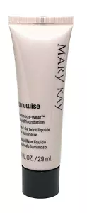 Mary Kay TimeWise Luminous Wear Liquid Foundation Ivory 2 Size 1 Fl. Oz - Picture 1 of 4