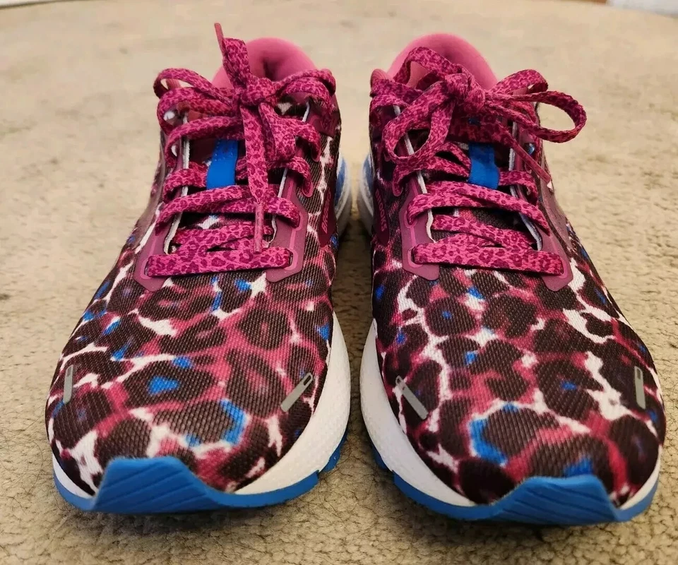 Brooks Adrenaline GTS 22 Talla 9. Foto 1 de 4