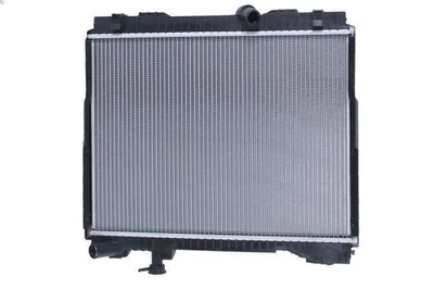 Radiador, refrigeración del motor HIGHWAY AUTOMOTIVE 10037007 para CABSTAR 3 2006- Foto 1 de 4