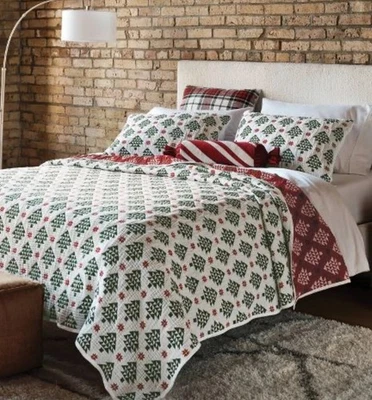 3pc Full/Queen Holiday Matelasse Quilt and Sham Set Green Tree - Threshold - New - Image 1 of 2