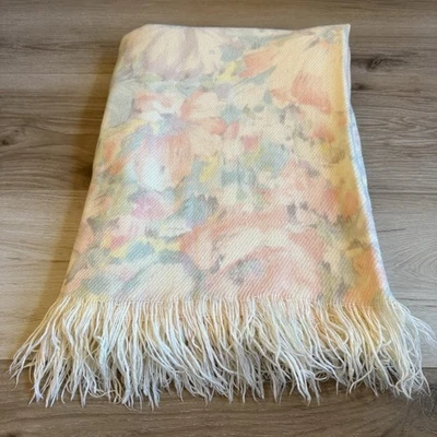 Pastel Floral Decorator Throw Luxurious Soft Blanket Fringe - Image 1 of 3