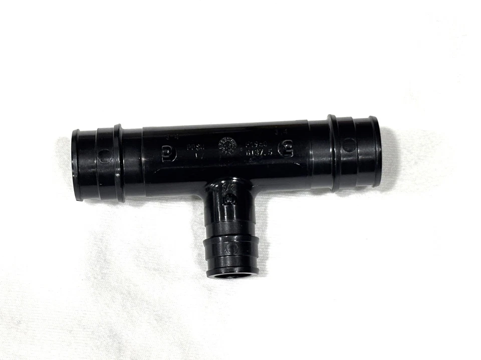 3/4" x 3/4" x 1/2" Pex A Expansion Reducing Tee, Poly Fittings~Repipe, Plumbing  - Image 1 of 1