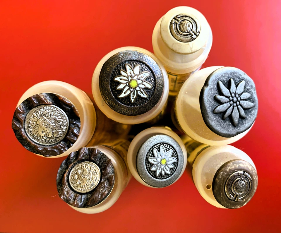 Auswahl verschiedener Trachten Knöpfe Edelweiß, Hirschhorn-Optik, Metall - Bild 1 von 4