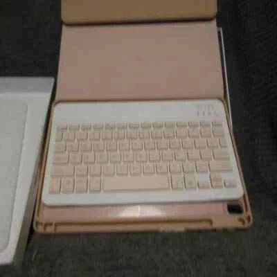 Wireless Keyboard Case for 10 inch ipads with Removable Keyboard - Image 1 of 4
