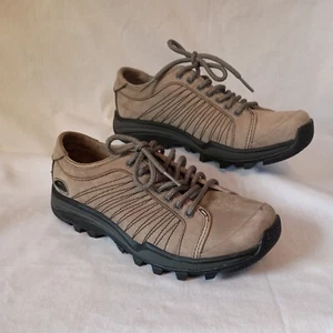 GoLite Journey Lite Hiking Shoes Womens Size 5.5  Outdoor - Picture 1 of 5