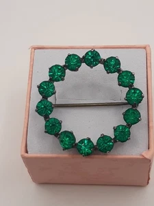 Vintage Sterling Silver Green Stone Brooch In Good Condition Marked Sterling - Picture 1 of 5