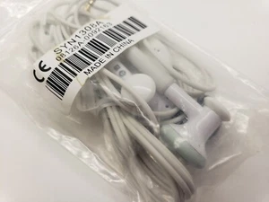 Nuevos/Antiguos Stock Auriculares Motorola Blancos SYN1308A UK3POST - Imagen 1 de 5