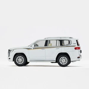 Nuevo Masdi 1:64 Blanco LC300 Land Cruise Medio Oriente Ver. Modelo de coche de metal fundido a presión - Imagen 1 de 4
