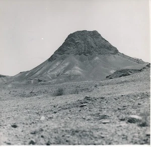 IRAN c. 1960 - Paysage entre Ispahan et Saveh - IRAN 46 - Picture 1 of 2