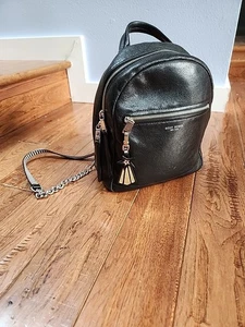 Henri Bendel Rocket About Town Shimmer Mini Rucksack - Bild 1 von 11