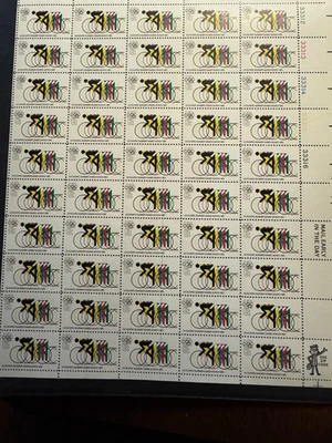 Hoja de 50 estampillas de ciclismo de los Juegos Olímpicos de 6¢ Scott #1460 (1972) Foto 1 de 2