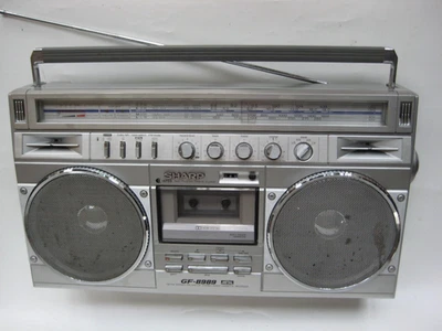 Sharp GF 8989 Vintage Boombox  Recorder Ghettoblaster,Lautstärkeregler schnarrt - Bild 1 von 4
