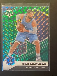 Jonas Valanciunas 2020-21 Panini Mosaic Green Prizm #94 Memphis Grizzlies - Picture 1 of 2