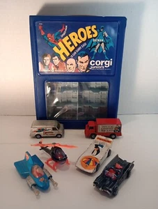 VTG. 1978 Corgi Heroes 12 Car Case Plus 6 Corgi Juniors Super Hero Cars - Picture 1 of 24