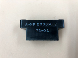 TE CONNECTIVITY AMP 200838-2 / 2008382 (NEW NO BOX)