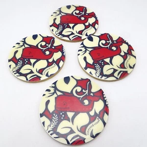 Juego de 4 viñas de viñedo para posavasos Target ballena roja 4" madera esmalte - Imagen 1 de 6