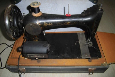 Ancienne Machine électrique à Coudre Kohler Avec Valise de Transport - Photo 1/4