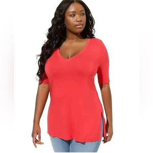 Torrid Favorite Tunic Super Soft V Neck Side Slit Tee Shirt Womens 1X Red NEW - Picture 1 of 14