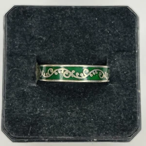Vintage 925 Sterling Silver Green Floral Enamel Design Ring 1.4 Grams Sz 7.5 - Bild 1 von 3