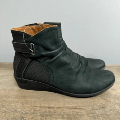 Cobb Hill Women’s ankle Boot Size 8 # Bag M-41 - Image 1 of 4