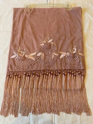 Xale cachecol Sue Wong 100% seda grande malva bebê rosa renda lantejoulas frisadas 1 - Imagem 1 de 4