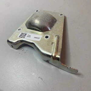 Honda Lawn Mower: Transmission Reduction Cover 21611-VL0-P00 - Picture 1 of 2