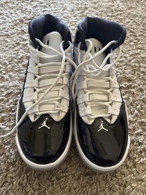 Nike Jordan Max Aura Black White Oreo Clear Ice Basketball AQ9084-011 Men 8.5 - Image 1 of 4