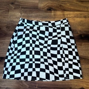 Minigonna a quadri bianca e nera taglia small moderna emo alt y2k - Foto 1 di 4