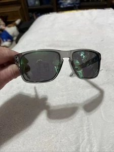 Oakley Holbrook Sunglasses XL 009417-3359 Clear/Grey Scratched Lenses  - Picture 1 of 10