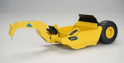 Mobile Track Solutions 33-38XL Towed Scraper Diecast 1:50 Scale Model - Spec - Image 1 of 4