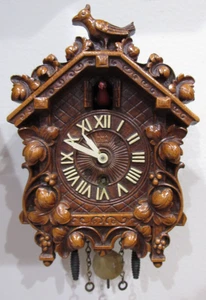 Lux Cuckoo Clock Style Animated Bobbing Bird Pendulette Wall Clock (S#5) - Picture 1 of 6