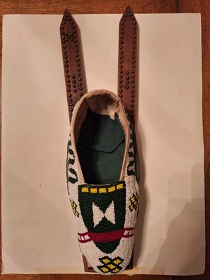 老式美洲原住民串珠娃娃摇篮板 — 第 1/4 张图片