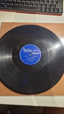 Schellack 78 Modern Hollywood Gene Phillips And His Rhythm Aces Just a dream - Bild 1 von 2