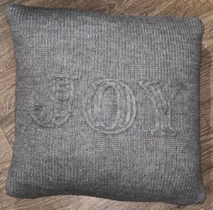Pottery Barn Joy Knit Down Filled Pillow 18 x 18" Gray Zip Closure - Picture 1 of 1