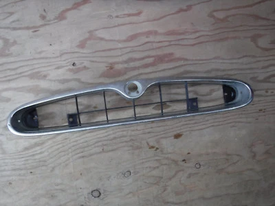 1996 1997 Mercury Sable front grille F7DB-8B316-AA Foto 1 de 4