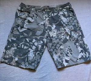 Air Jordan Shorts Mens 38 Gray Black Chino Camouflage Flat Front SMALL HOLE READ - Picture 1 of 24