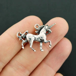 Unicorn Charm Antique Silver Tone 3D Incredible Detail - SC5480 - Picture 1 of 2