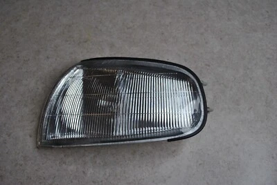 Luz de estacionamiento marcador de señal de giro izquierda para conductor para Toyota Camry RT6-181639 92-94 Foto 1 de 4