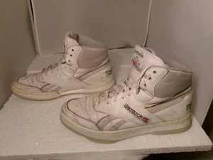 Vintage Reebok Hi Top Basketball Shoes White Men Size 9 1/2 ? Display/Restore - Picture 1 of 19