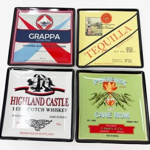 Juego de 4 platos de porcelana marca licor cuadrado Boston Warehouse 2004 6" coleccionista - Imagen 1 de 10